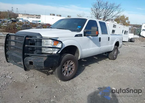 2014 Ford F-250 Xl z USA, uszkodzony, nr VIN 1FT7W2B69EEA80001